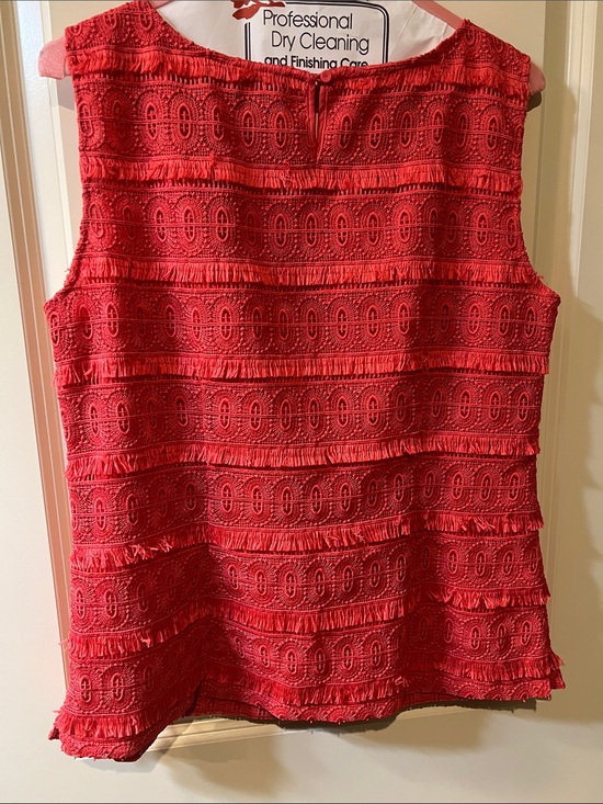 Talbots Tops - GORGEOUS!!!!! Talbots Coral-Red Fringe Textured Sleeveless Top H041